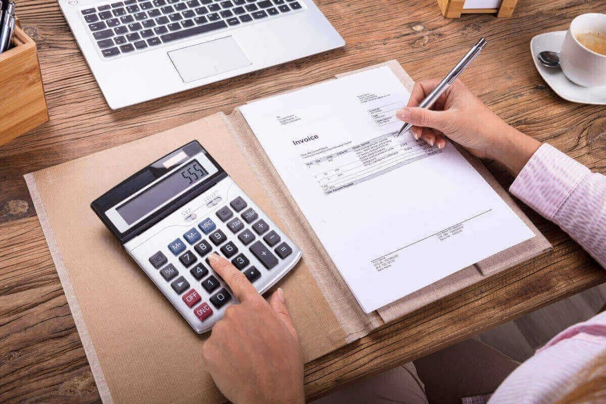 How to Calculate Income Tax: Steps, Brackets, and Credits