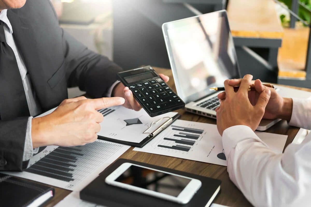 What is Included in an Internal Audit Report?